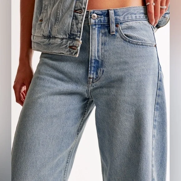 NEW! Abercrombie & Fitch The Barrel Jean Mid Rise 29 W 24 L Short Light Wash - Picture 16 of 16